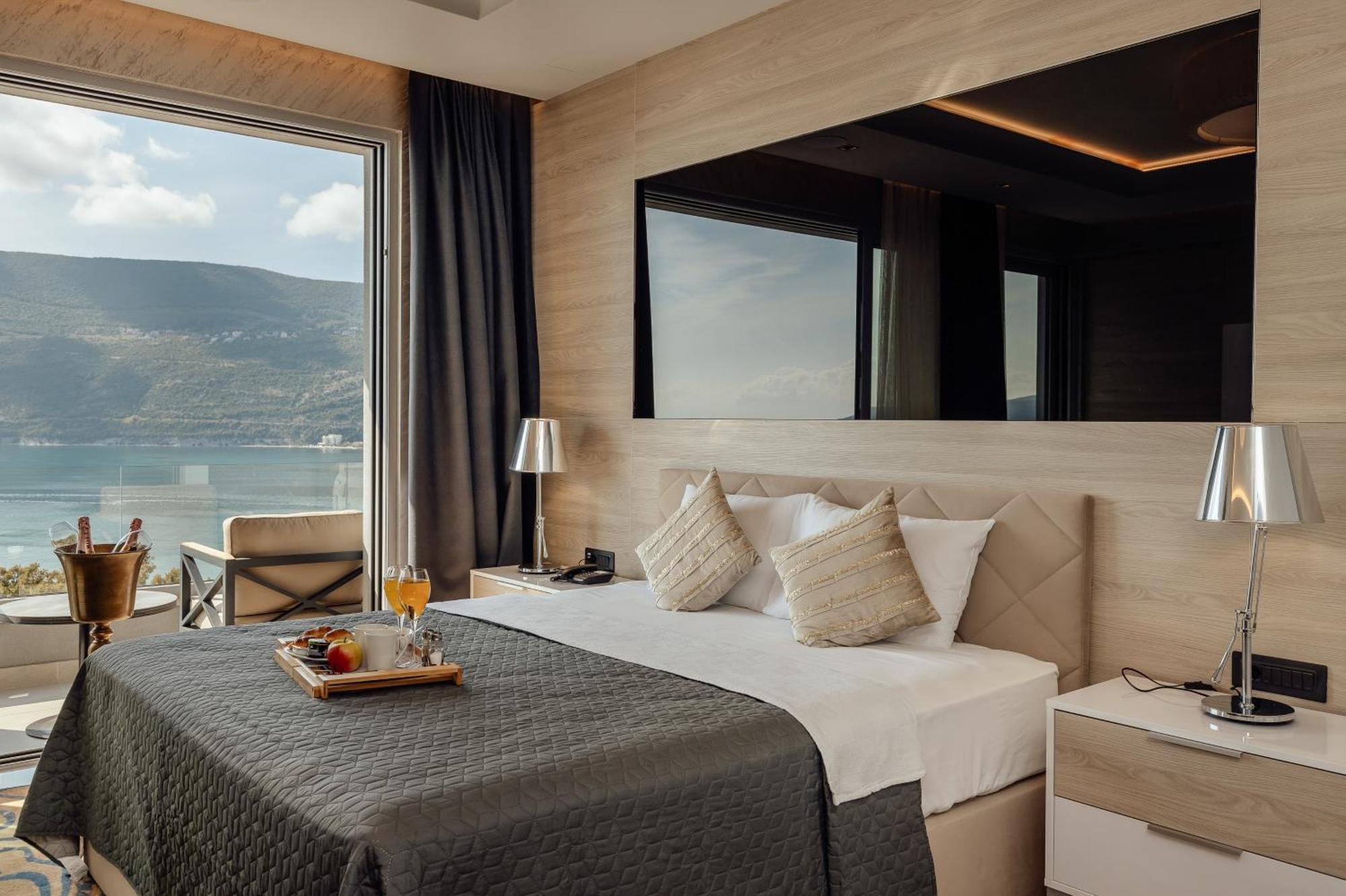 Garni Hotel Kruso Herceg Novi Luaran gambar