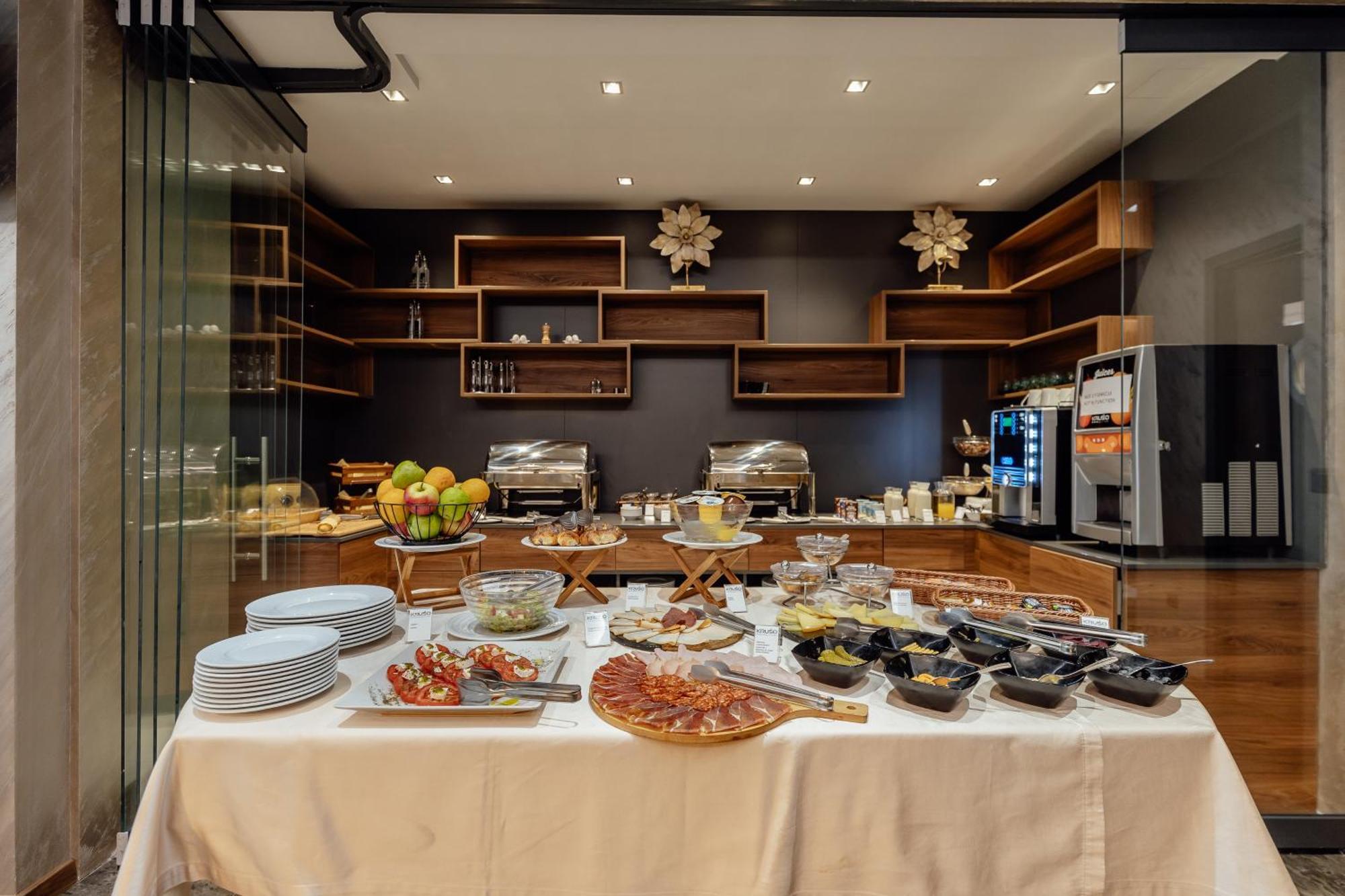 Garni Hotel Kruso Herceg Novi Luaran gambar