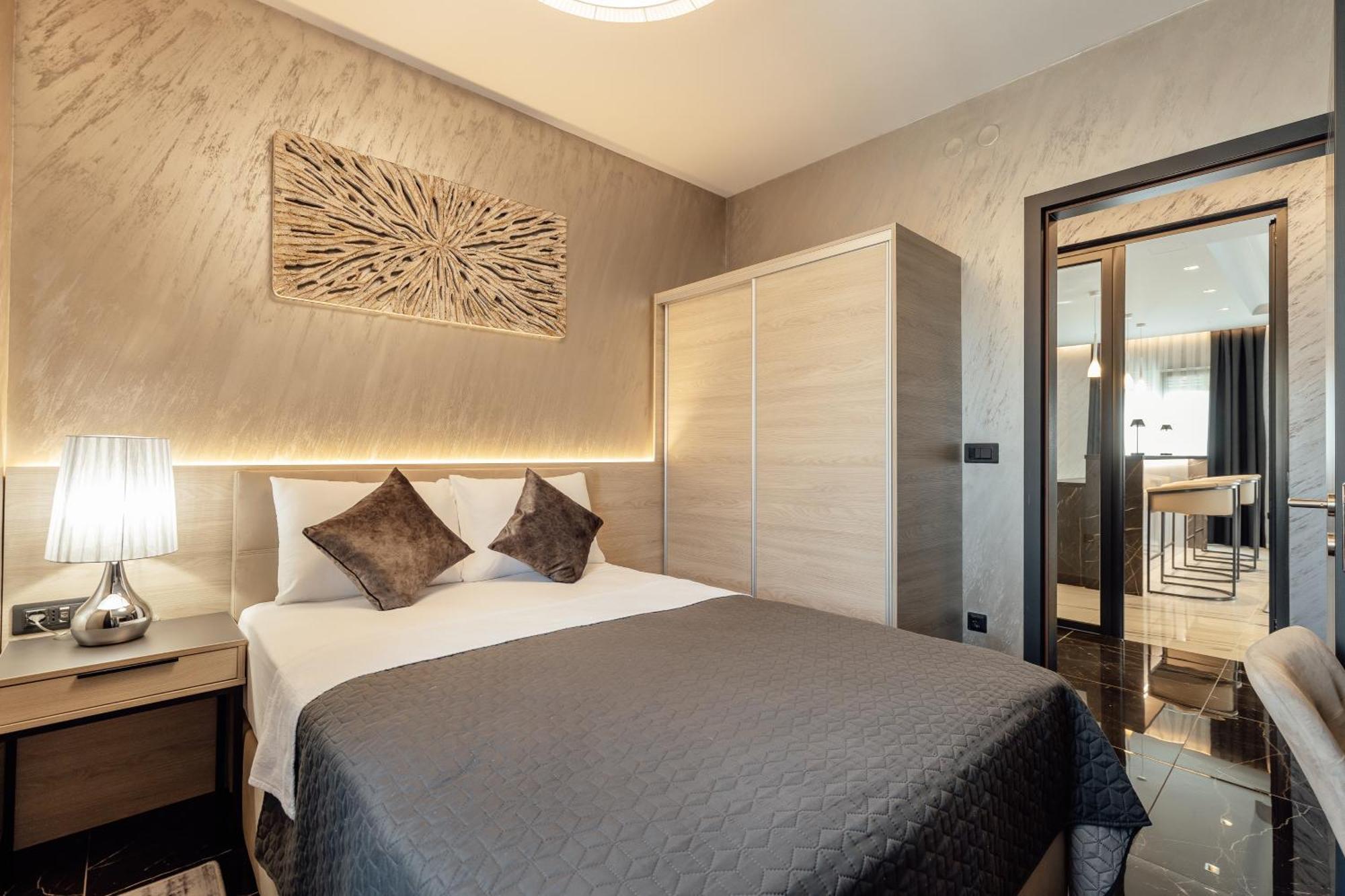 Garni Hotel Kruso Herceg Novi Bilik gambar
